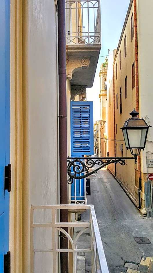 ZIBIBBO SUITES & ROOMS - Aparthotel in Centro Storico a Trapani