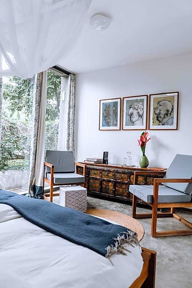 Kaliwa Lodge