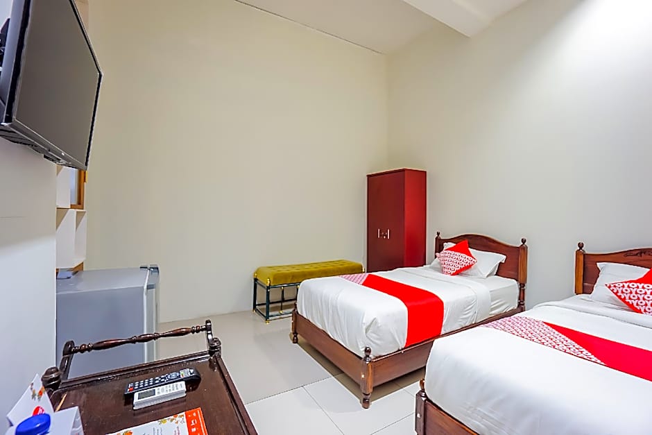 KoolKost near Megamall Manado (Minimum Stay 3 Nights)                                       