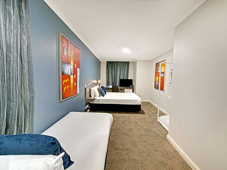 28 Hotel
