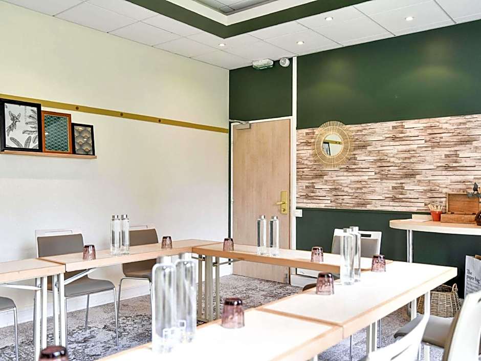 Mercure Parc Du Coudray Demeure De Campagne