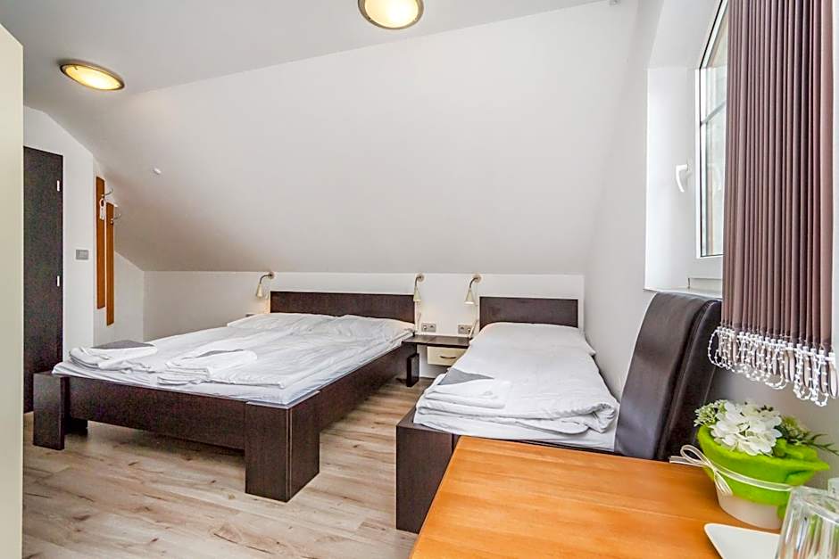 Nová Hospoda - Hotel & Restaurant