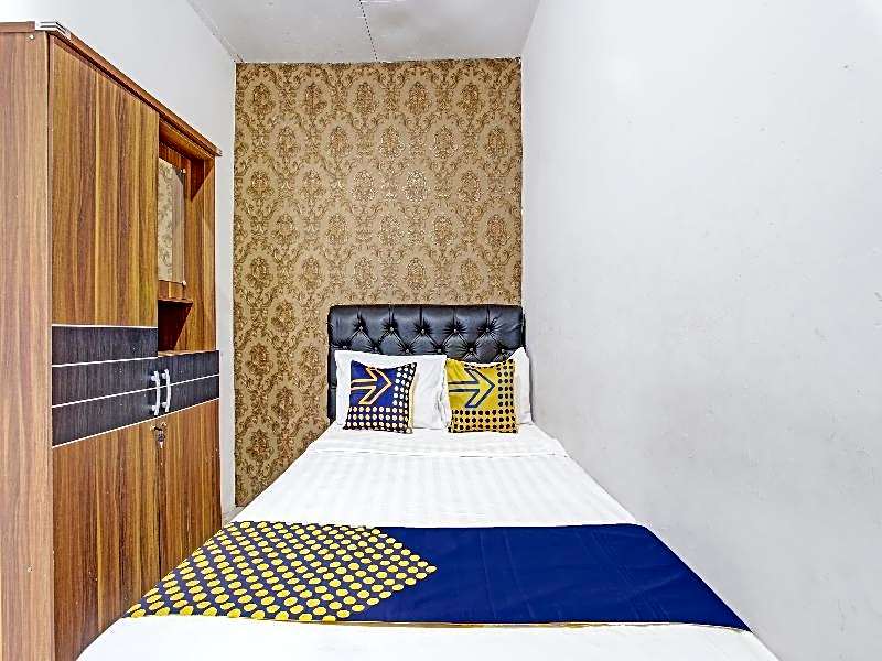 SPOT ON 91521 Mayong Guesthouse