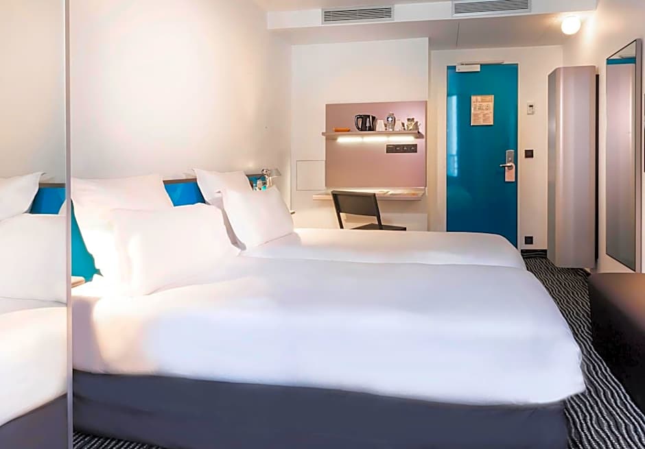 Libertel Canal Saint Martin