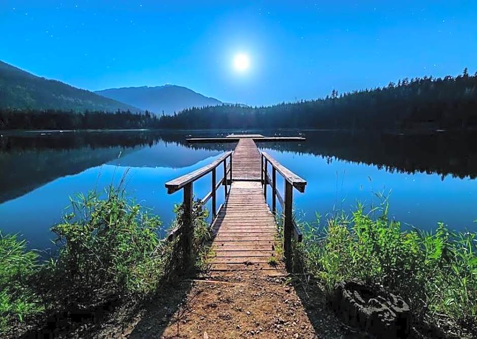 Mountain Modern Hideaway