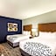 La Quinta Inn & Suites by Wyndham Wichita Northeast