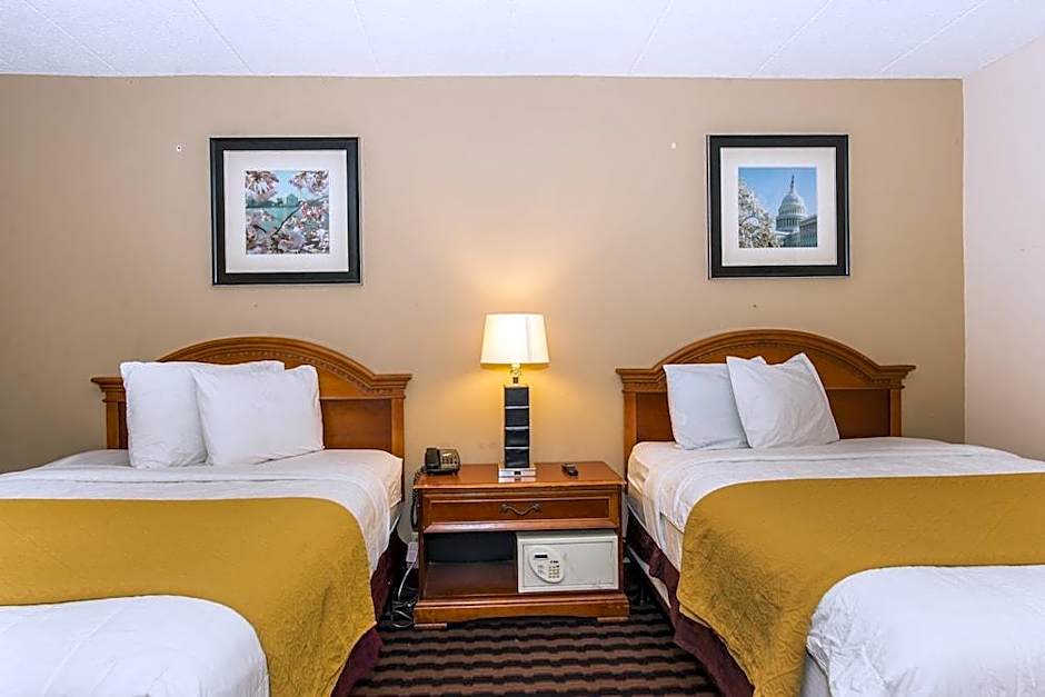 NORTHEAST GARDEN INN.