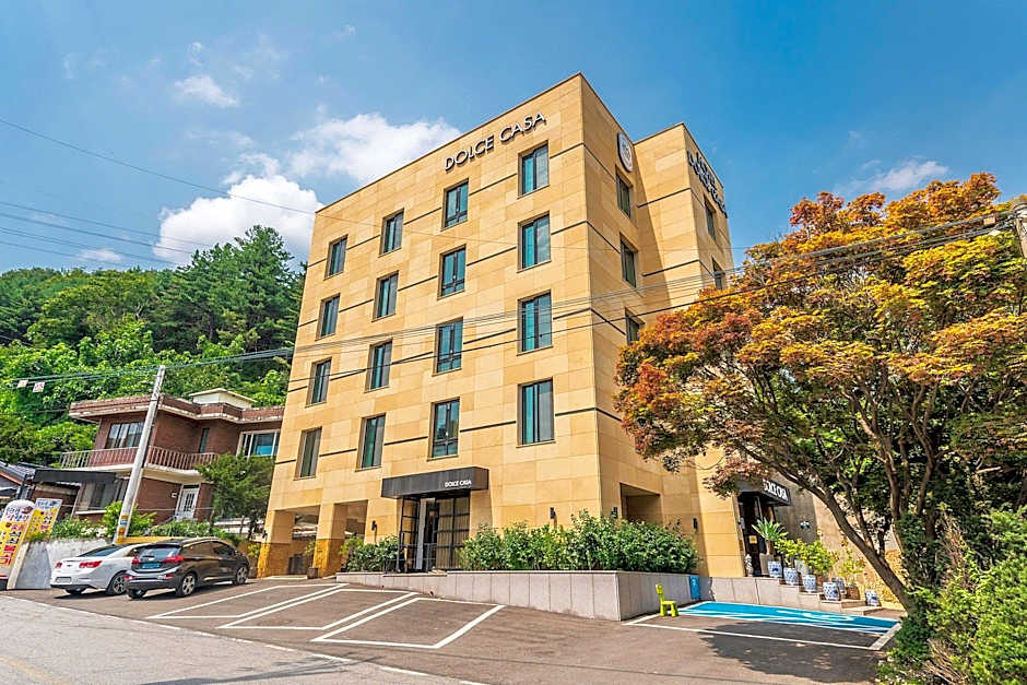 Namyangju Bukhangang Dolcecasa Hotel