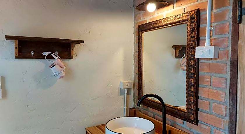 The River Runs Chiang Klang