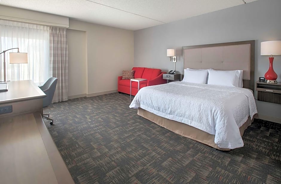 Hampton Inn By Hilton Boston-Logan Airport