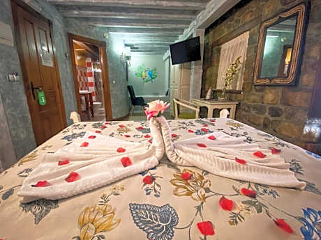 Suite with Double Hydromassage bath