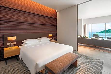 King Suite with Sea View
