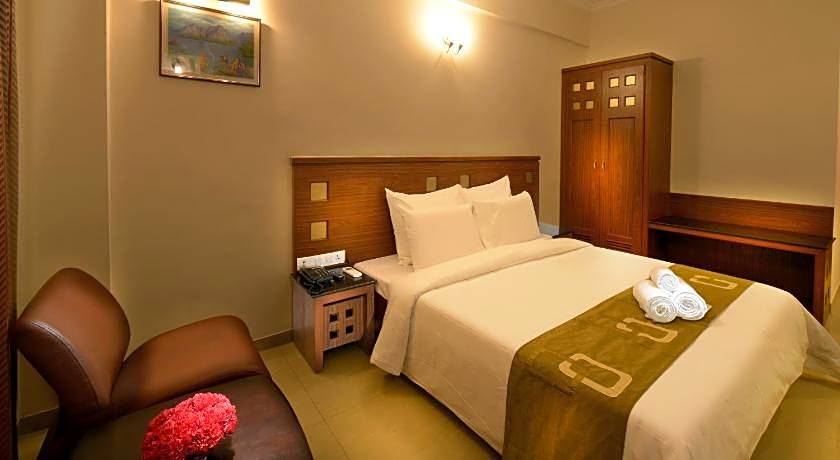 Plaza Inn Business Hotel