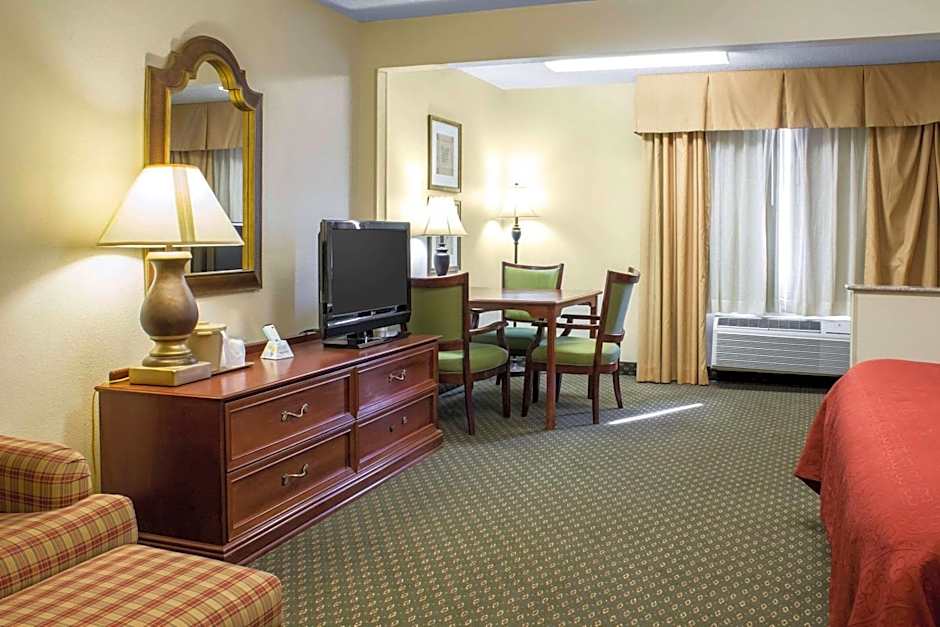 Quality Inn & Suites Sioux City Southeast