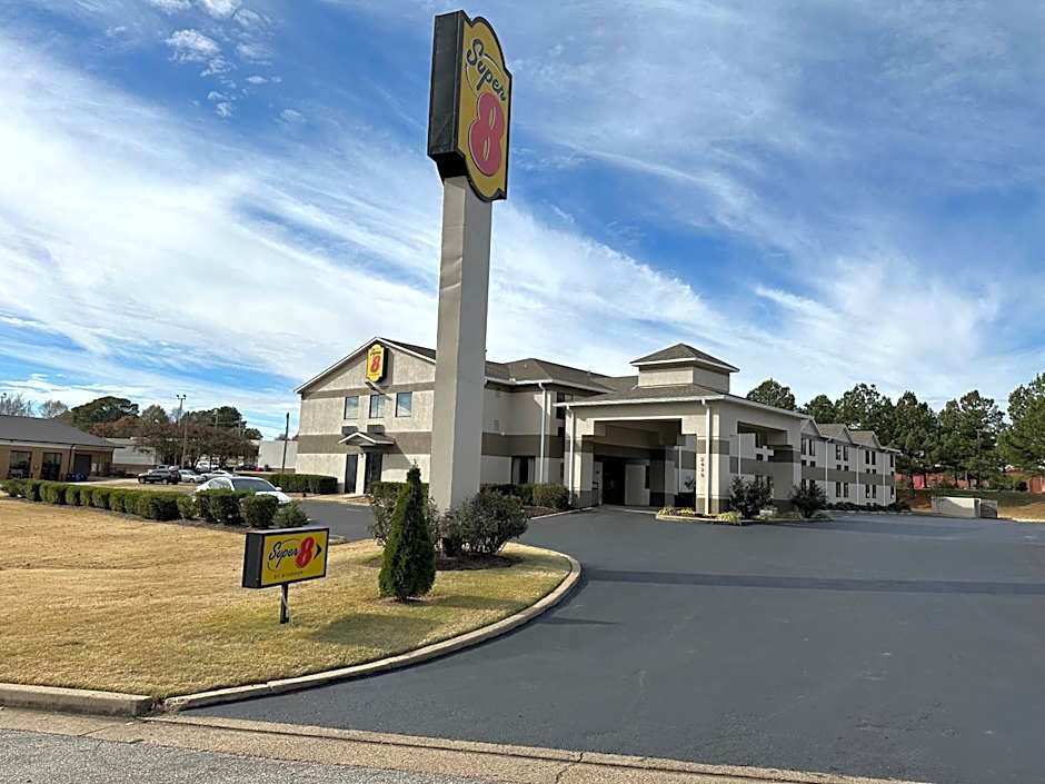 Super 8 by Wyndham Hernando