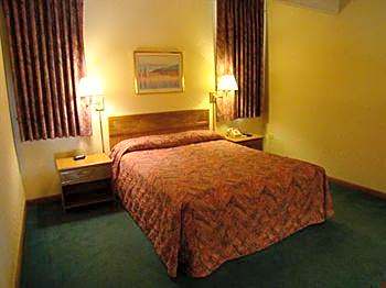 Red Carpet Inn North Chicago