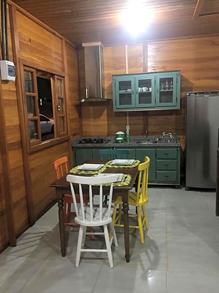 Caminhos da Serra do Tabuleiro - Chalé Araucária