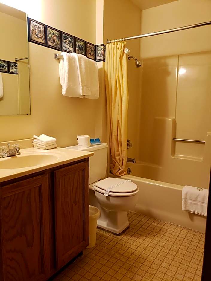 North Ironwood Acres - Black River Lodge