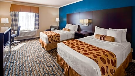 2 Double Beds, Mobility Accessible, Roll In Shower, Non-Smoking, Full Breakfast