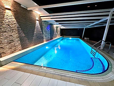 Superior Double or Twin Room with Pool View