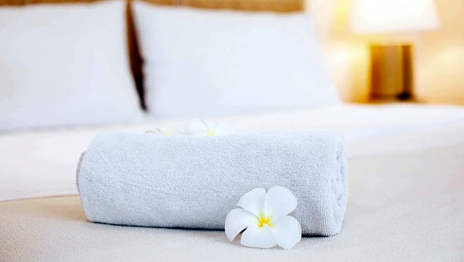 Magnuson Hotel Howell/Brighton