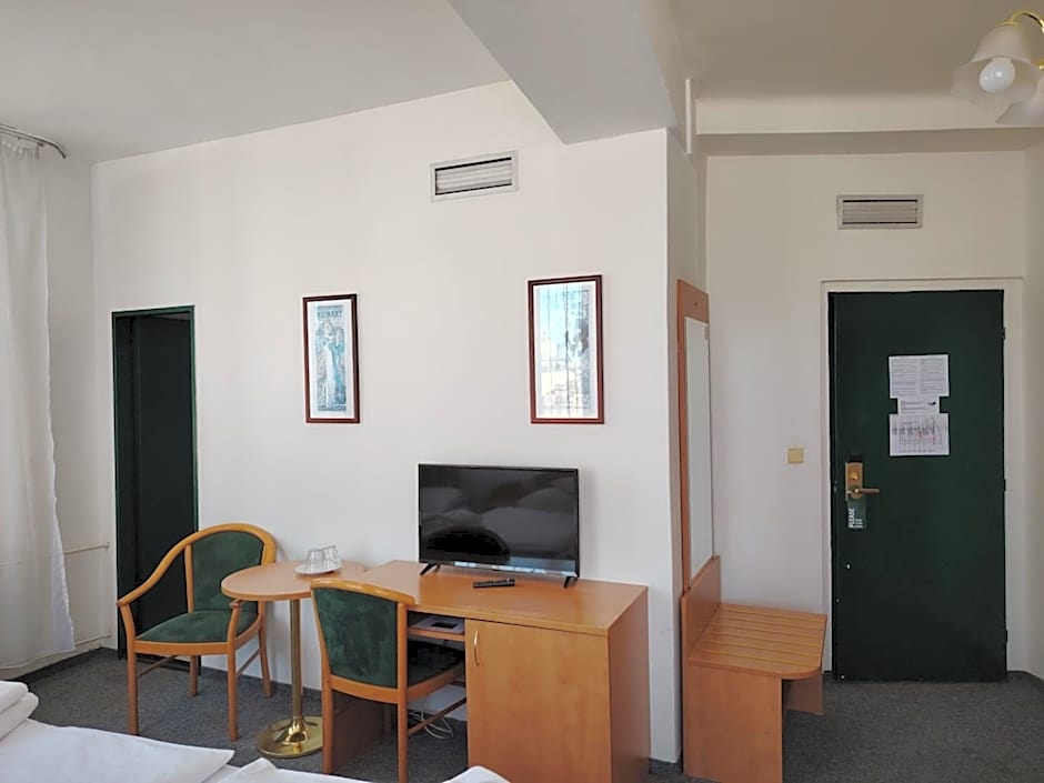 Hotel Legie