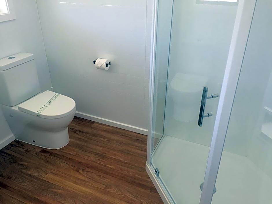 Fairway Motel & Apartments