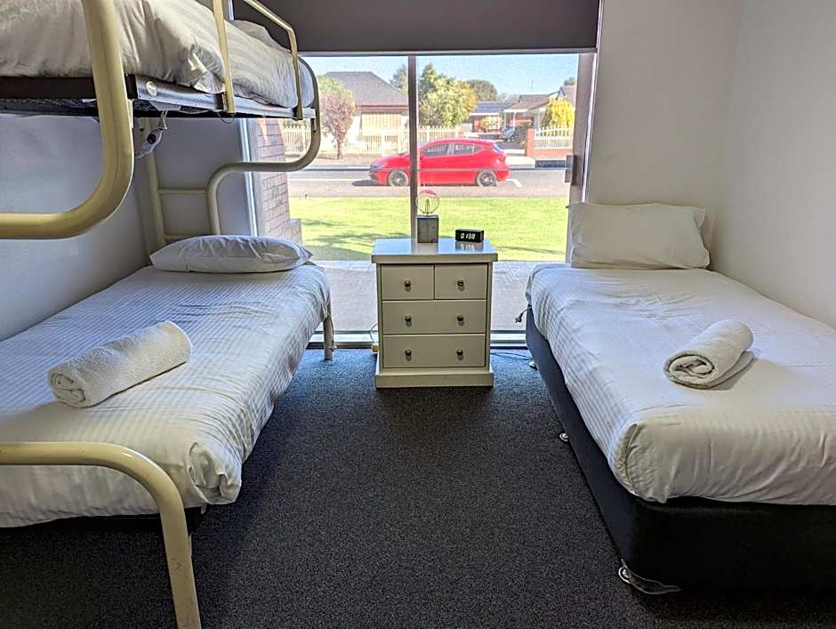 Arkana Motor Inn & Terrace Apartments