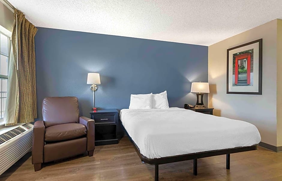 Extended Stay America Suites - Tulsa - Central