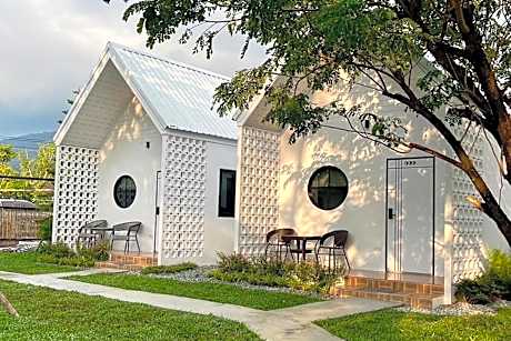 Bungalow - Garden View