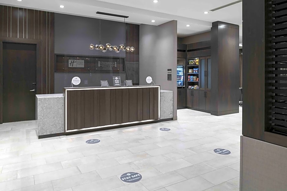 Holiday Inn Express Boston Logan Airport - Revere By IHG