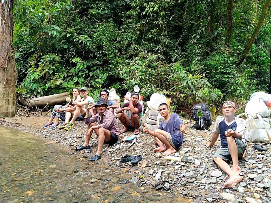 Asim Paris Guesthouse & jungle trekking