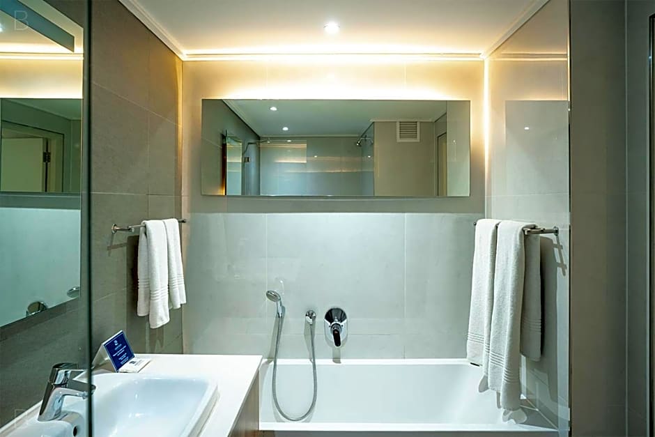 Lagoon Beach Hotel & Spa