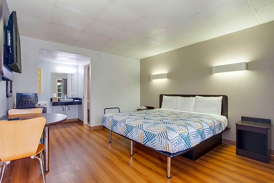 Motel 6-Walterboro, SC
