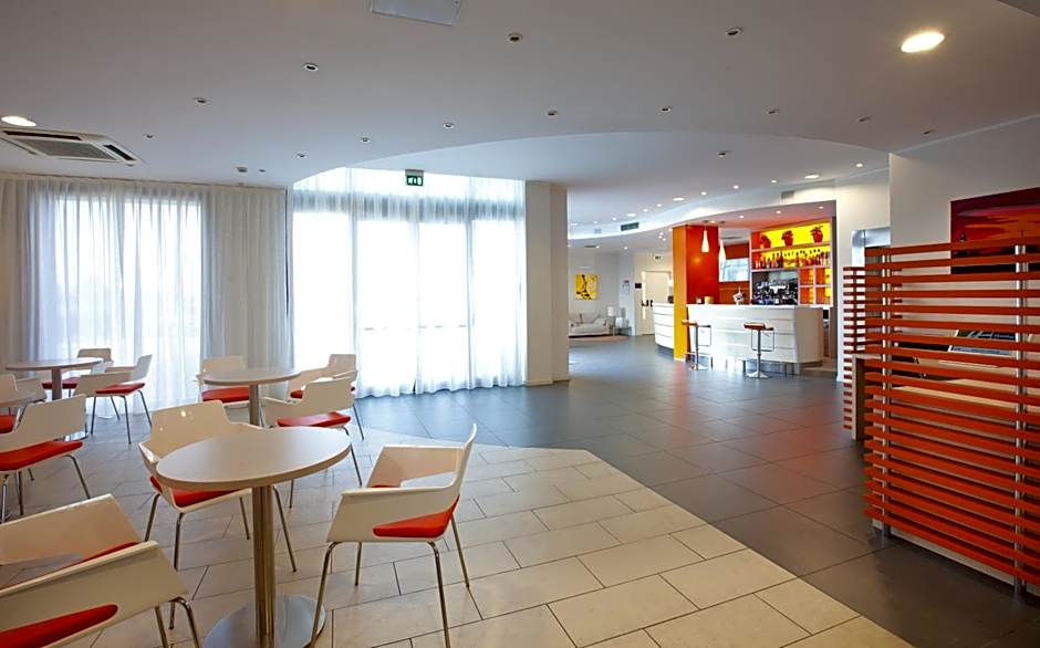 Holiday Inn Express Reggio Emilia By IHG