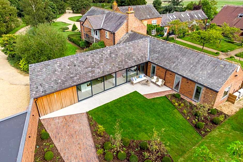 14 Acres - Luxury Countryside Retreats