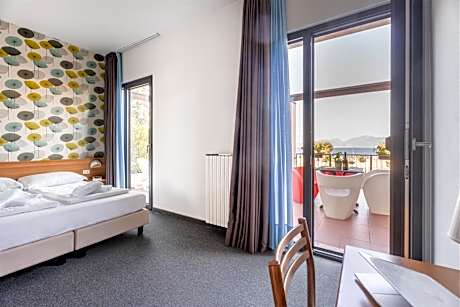 Double or Twin Room with Terrace