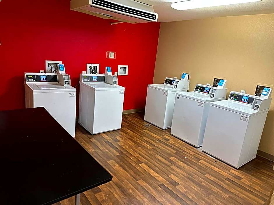 HomeTowne Studios Southfield