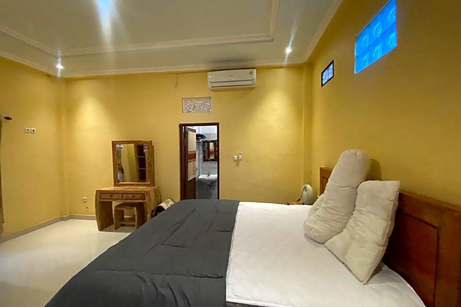 Capital O 93844 Arta Adi Homestay NearBali Zoo