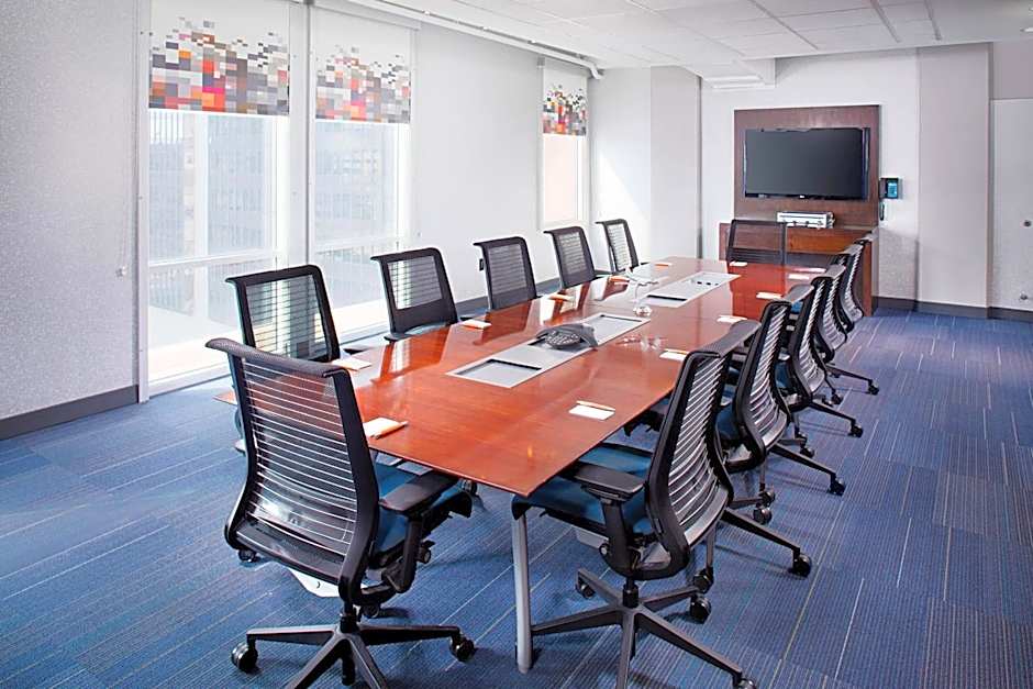 Aloft Charlotte City Center