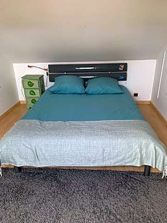 MAISON de ville idéale avec extérieur