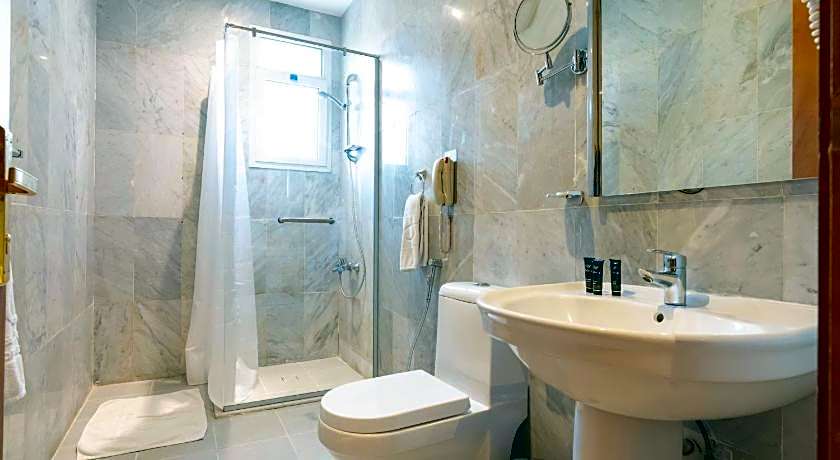Platinum Alkhamseen Serviced Apartments