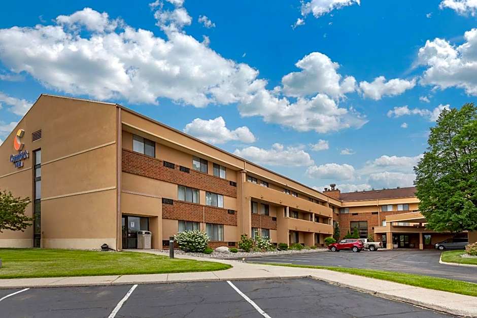 Comfort Inn Lansing West