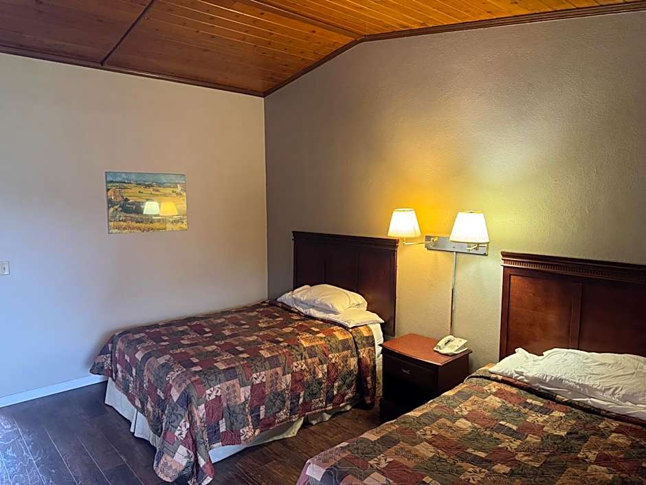 Town & Country Motel