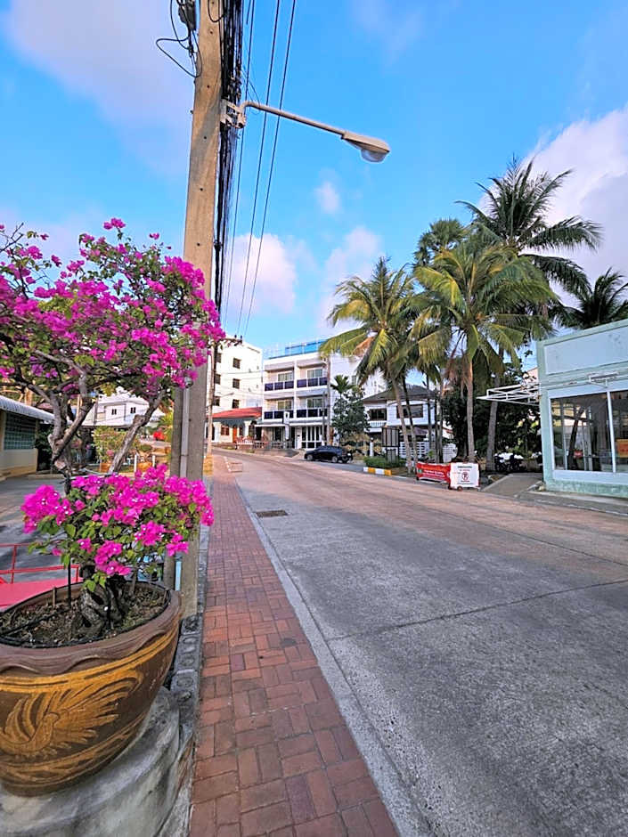 La Xenia Hotel Kata Beach