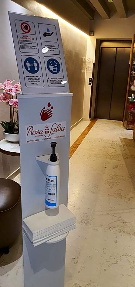 Rosa Salva Hotel