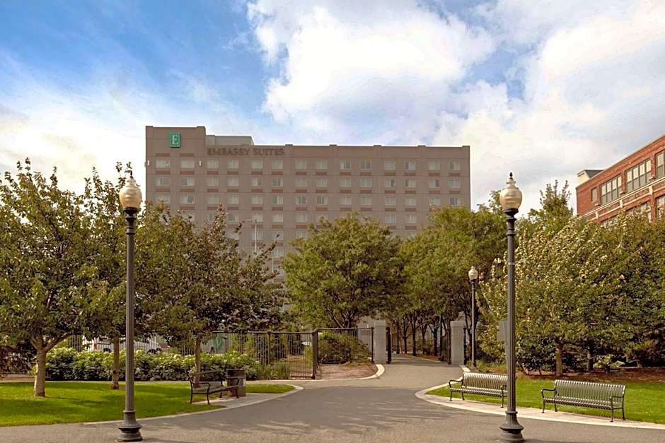 Embassy Suites By Hilton Hotel Boston At Logan Airport