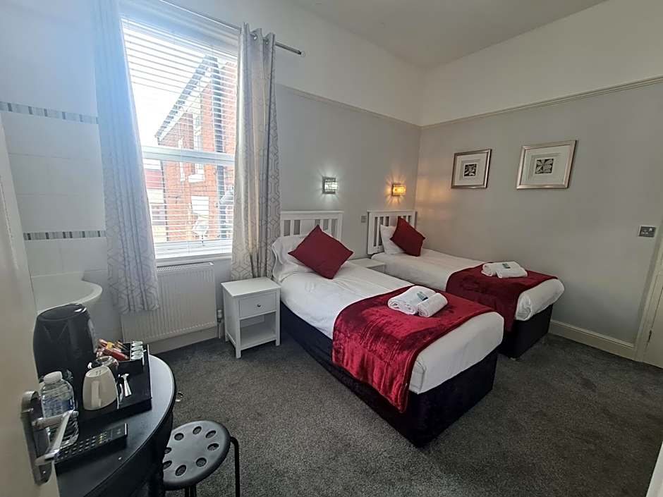 Clifton Villa - Southport