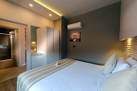 One-Bedroom Apartment (Terrace Suite)