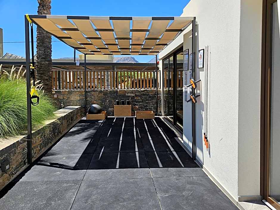 Petousis Hotel & Suites